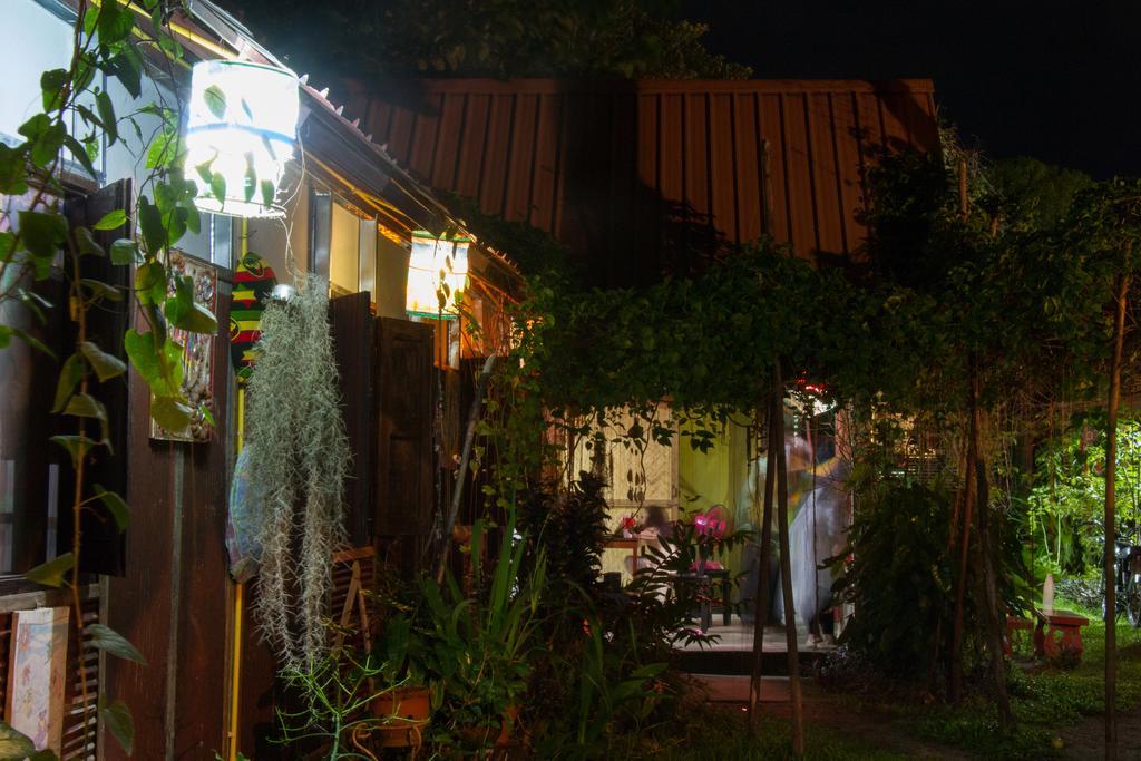 Sook Jai Guest House Chiang Rai Exterior photo